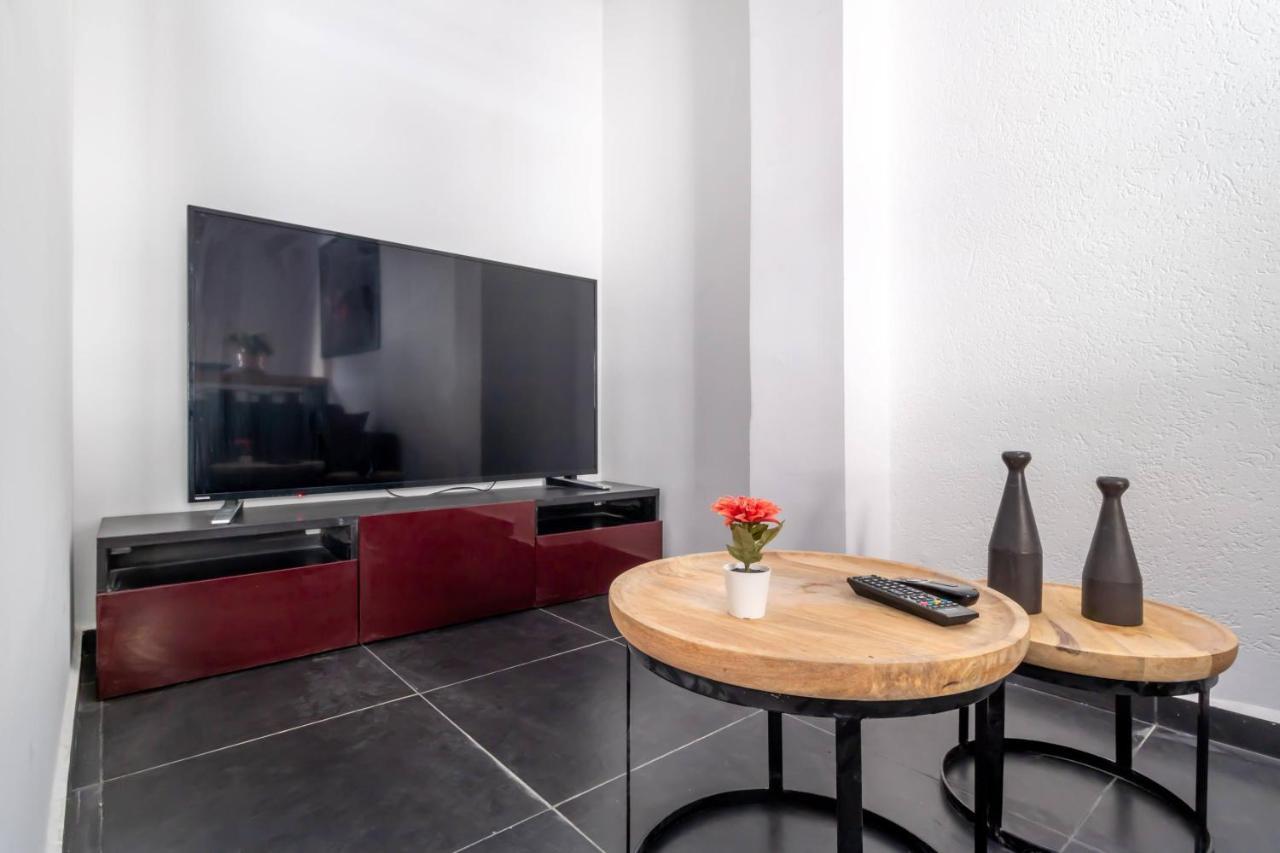 Midrahov Urban Suites Jerusalem Exterior photo
